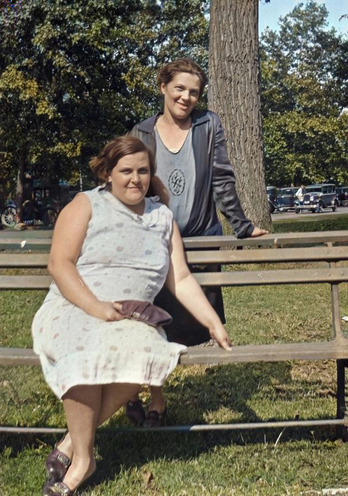 Freda and sister Anna